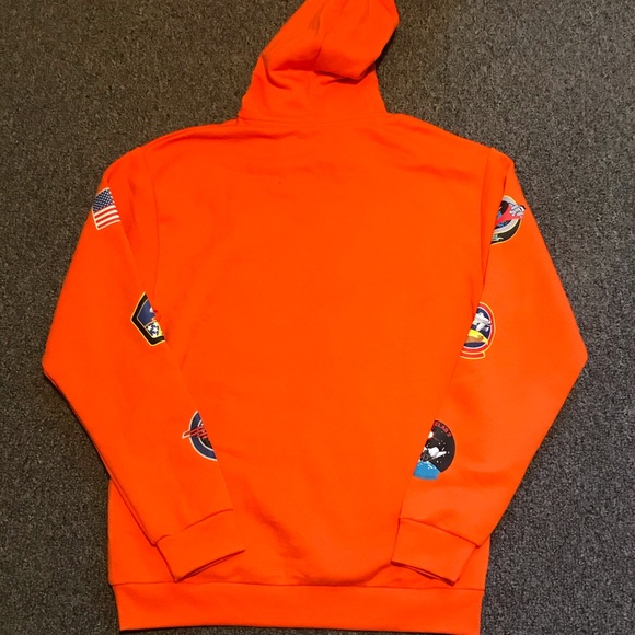 π¨NASA Lightweight Hoodie - Picture 3 of 3